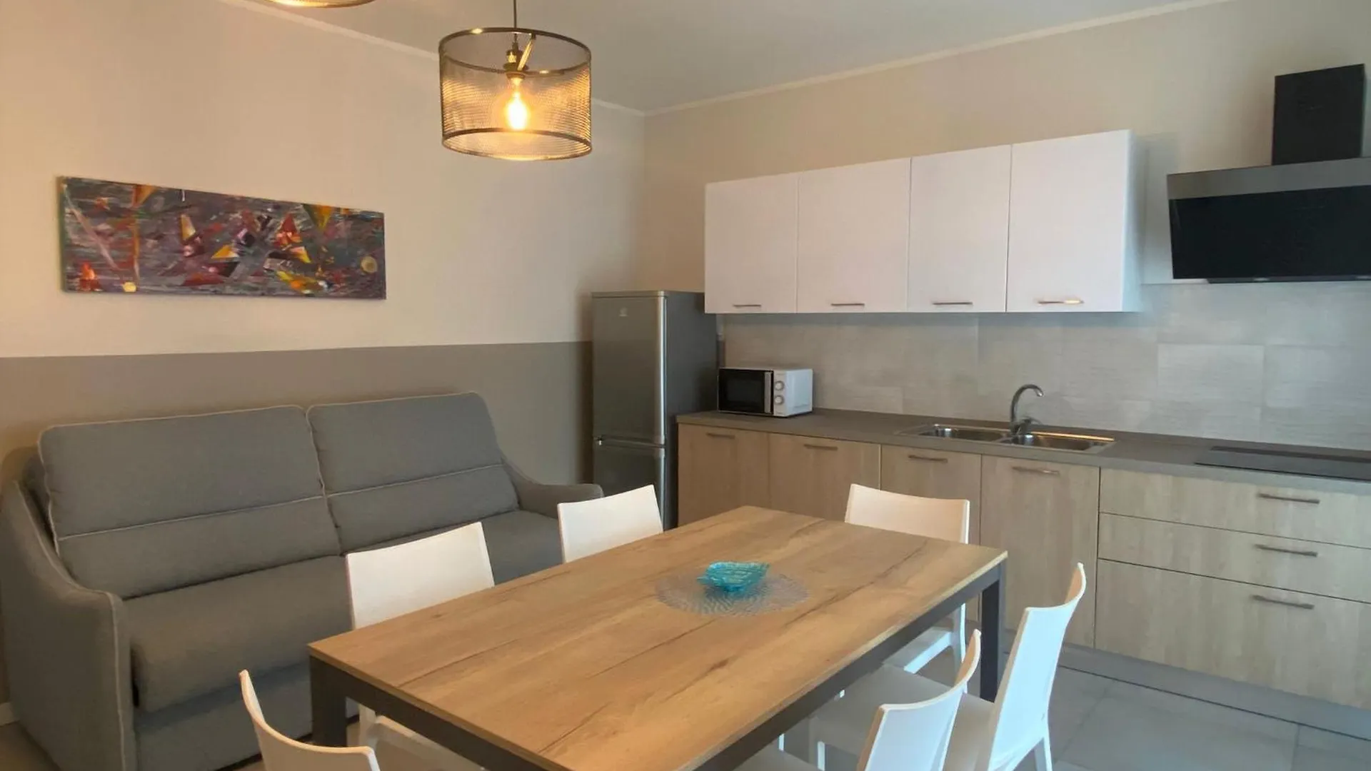 The Prince - Luxury Apartments With Pool Peschiera del Garda 0*,  Italia